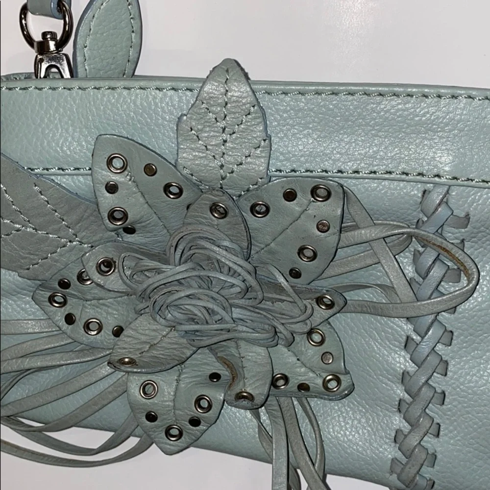 Mini purse teal color with cute flower detail - Picture 3 of 11